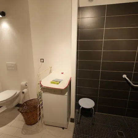Holiday home Des 2 Chenes Bessenay